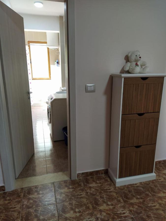 Jozi Kaiser Apartment 1 Durrës Buitenkant foto
