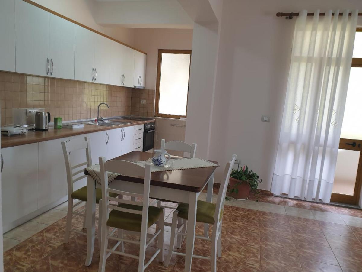 Jozi Kaiser Apartment 1 Durrës Buitenkant foto