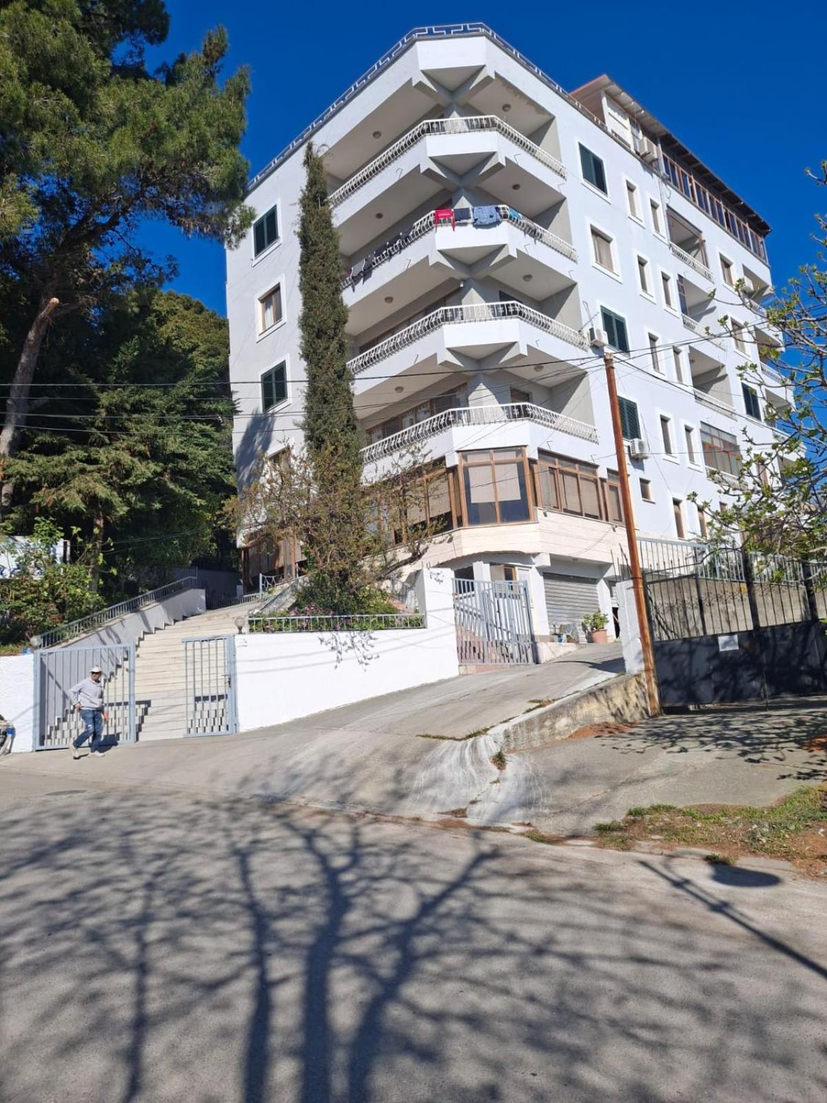 Jozi Kaiser Apartment 1 Durrës Buitenkant foto